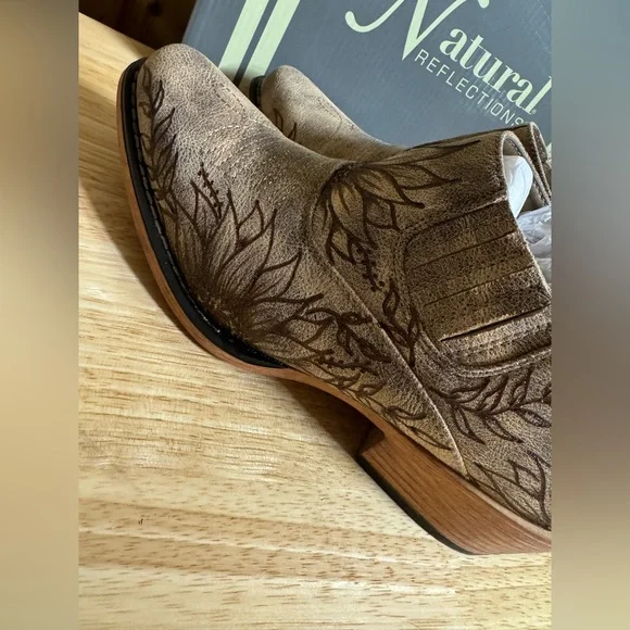 Natural Reflections Brown Ankle Boots with Hand-Burned Sunflowers - Picture 5 of 5